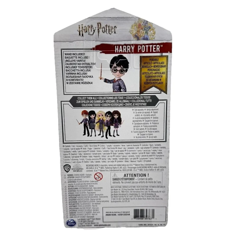 Harry Potter Wizarding World  8-inch Harry Potter Doll Spin Master NEW